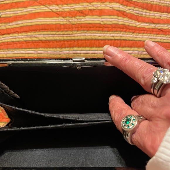 Ladies New  Large Crock Like Wallet - Picture 3 of 6